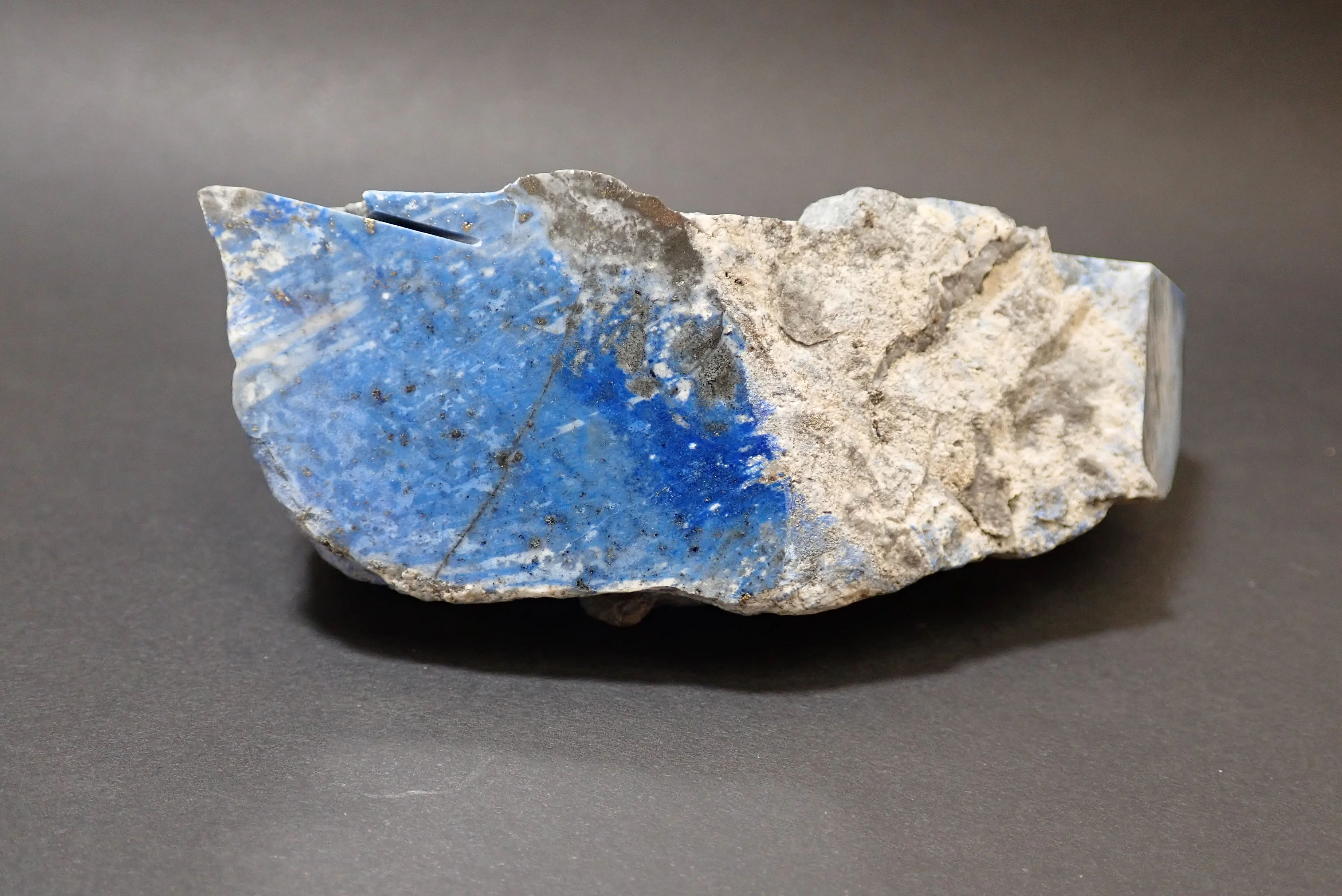 糸魚川ラピスラズリ切断面