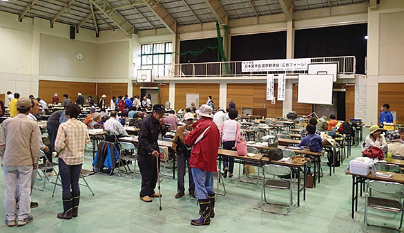 早朝、全員が集合